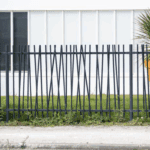 Clôture Aluminium Barreaudée - Ozaé Graviers Déco, design et sécurité pour vos extérieurs