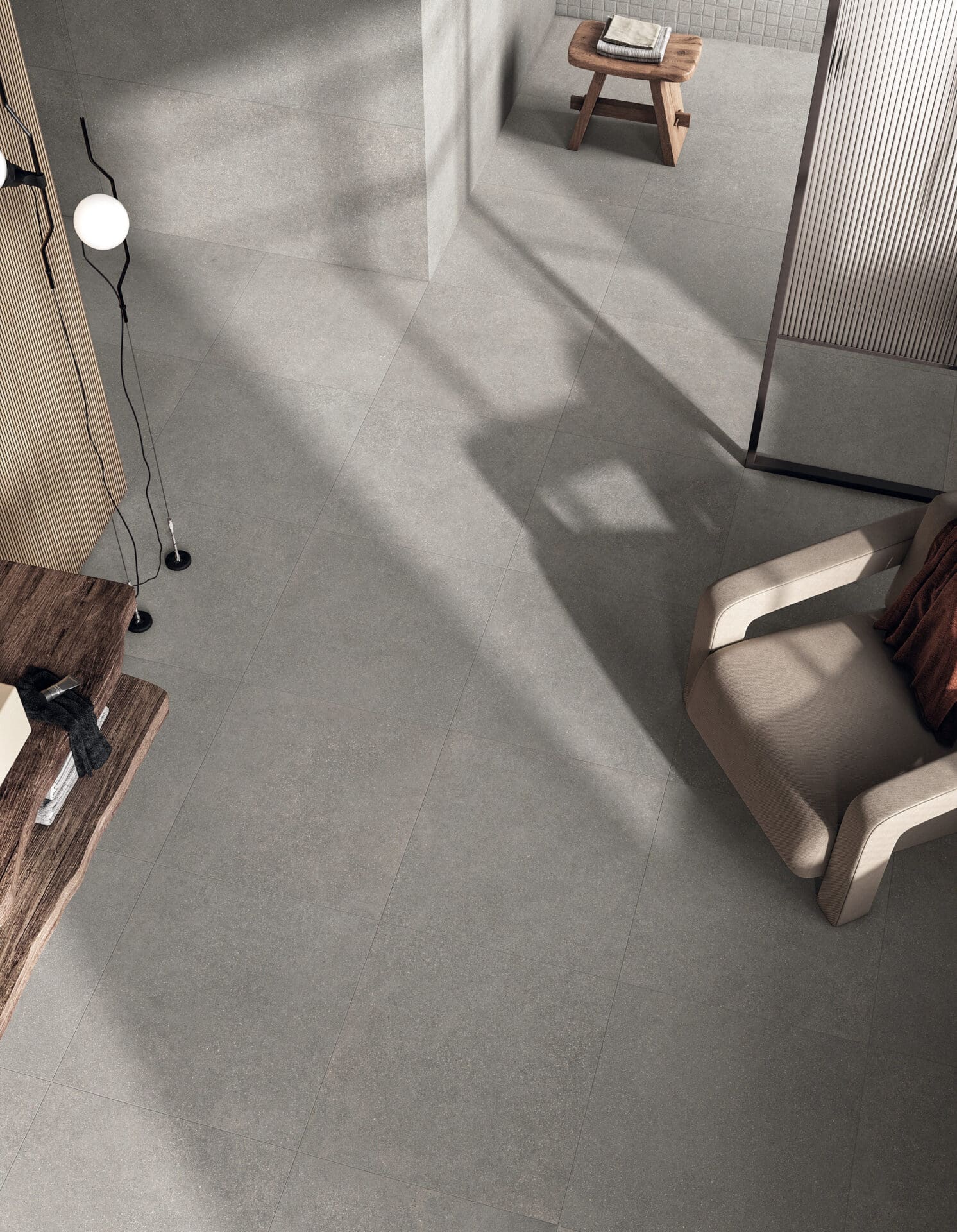Dalle Céramique RECONCRETE – Storm – Ozaé Graviers Déco Dalle Céramique RECONCRETE Storm Ozaé Graviers Déco, effet béton poli gris, éco-conçue avec surface antidérapante