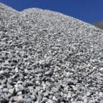 Graviers Atlas gris bleuté pour aménagement extérieur – Ozaé Graviers Déco